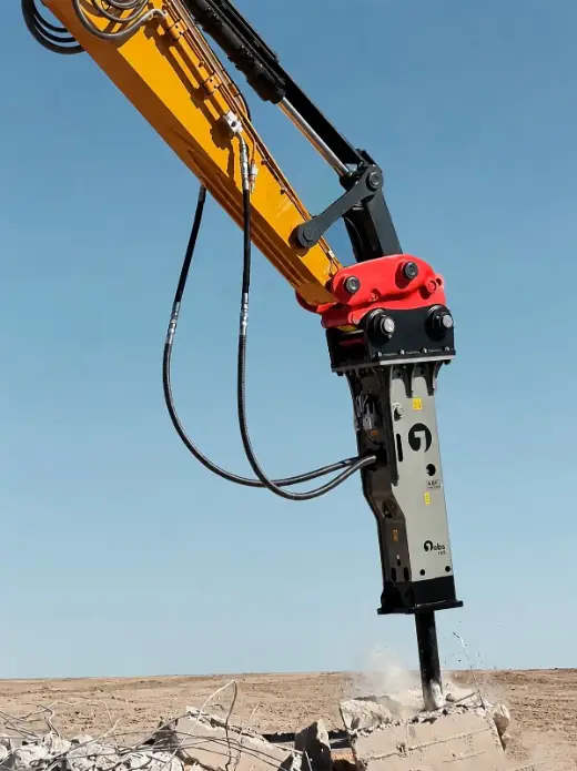 Hydraulic breaker and hose work in a quarry